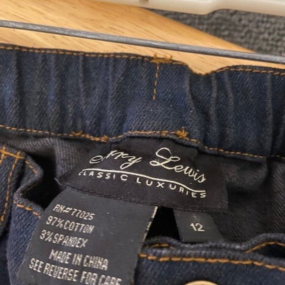 Terry Lewis Classic Luxuries jeans - Picture 3 of 3